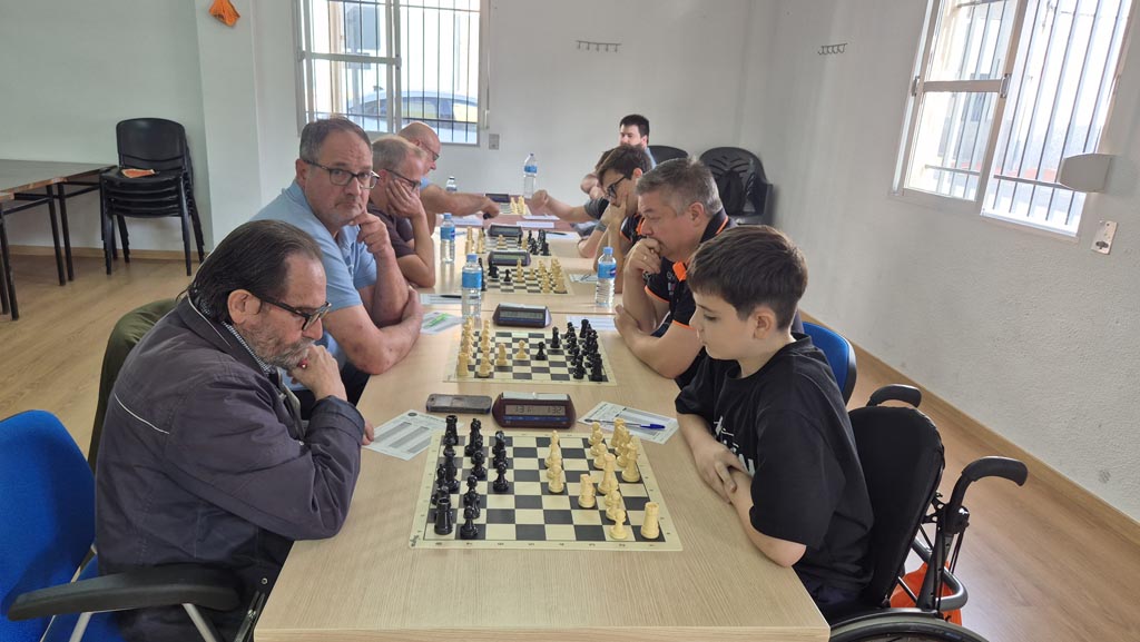 Thader Chess ENAE Naranja